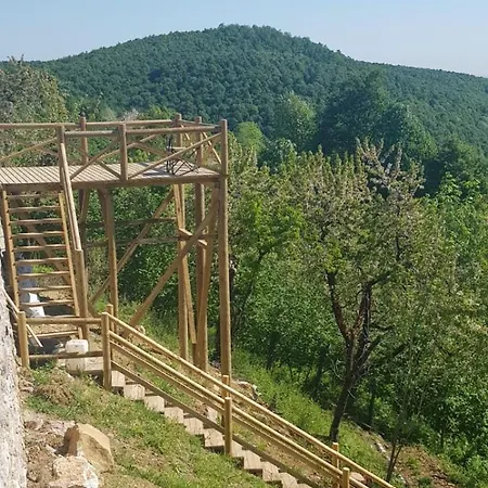 Mountain Dag Evi בית נופש קארטפה
