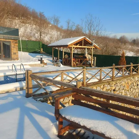 Mountain Dag Evi בית נופש קארטפה